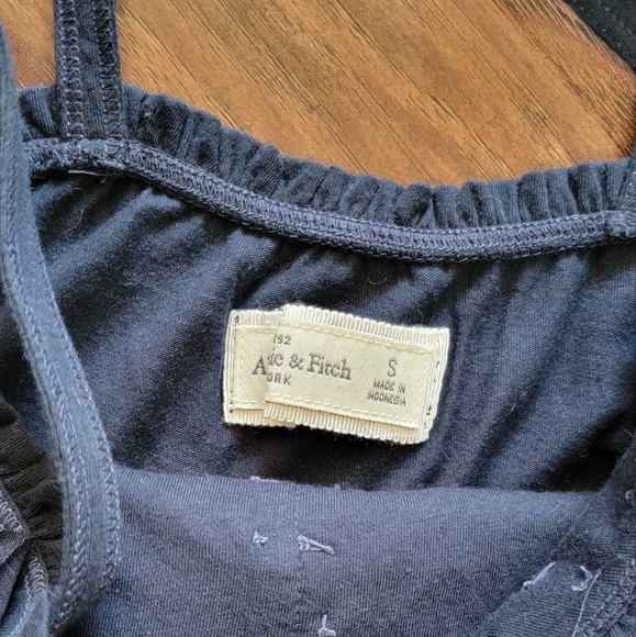 Abercrombie Navy Blue Flower Applique Size Small Dressy or Casual Tank Top - Picture 4 of 8